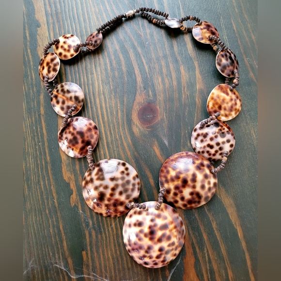 Natural Tiger Cowrie Shell discs, Coconut shell 20" necklace, Beach Jewelry - Picture 1 of 4